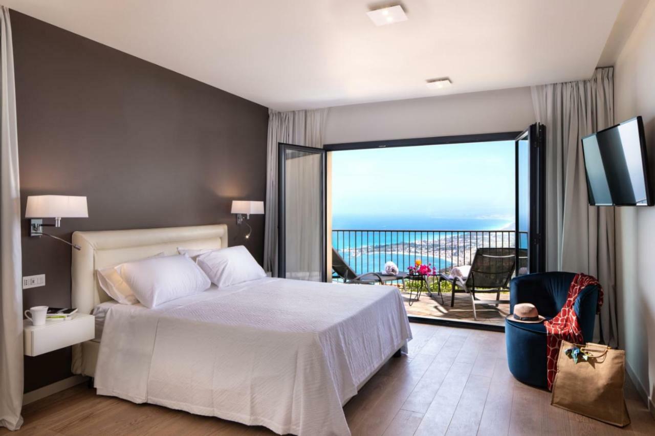 The View Luxury Apartments Taormina Eksteriør billede